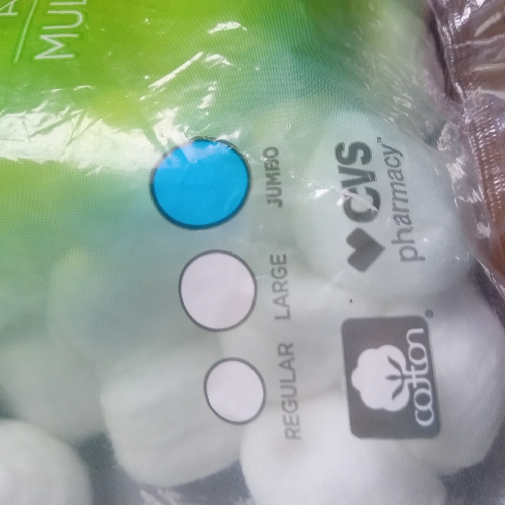 Beauty 360 Jumbo Cotton Balls - Green and White - Picture 6 of 8